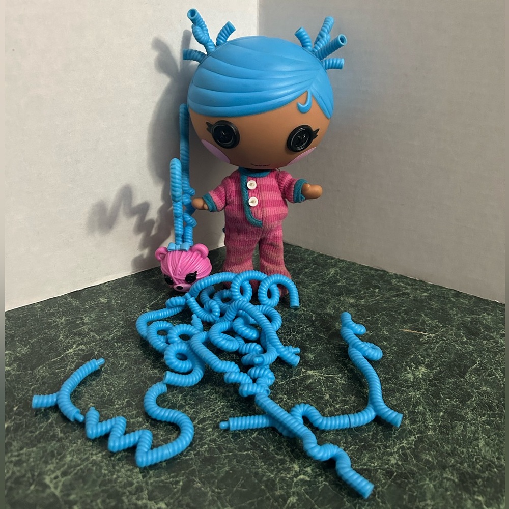 Lalaloopsy Littles Bundles Snuggle Stuff Silly Hair 7" Doll + Pet